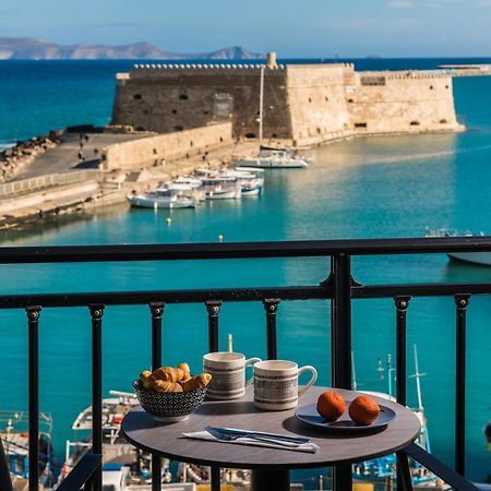 Archipelagos Apt In The Heart Of The City Iraklio Exterior foto